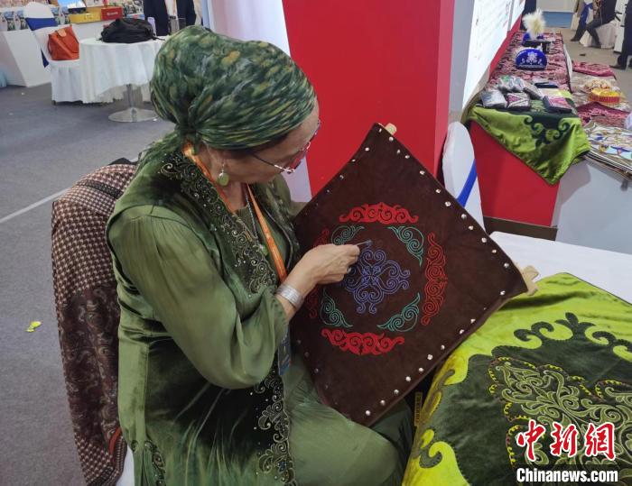 无码人妻少妇色欲AV一区二区