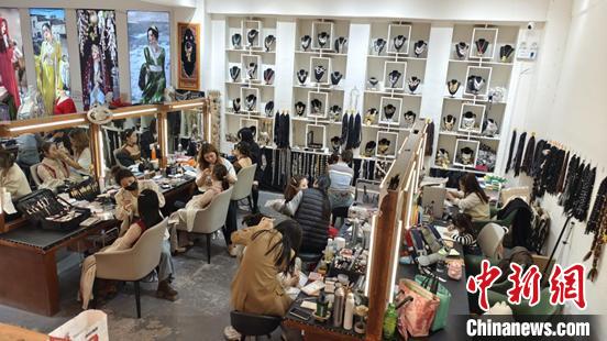 无码人妻少妇色欲AV一区二区