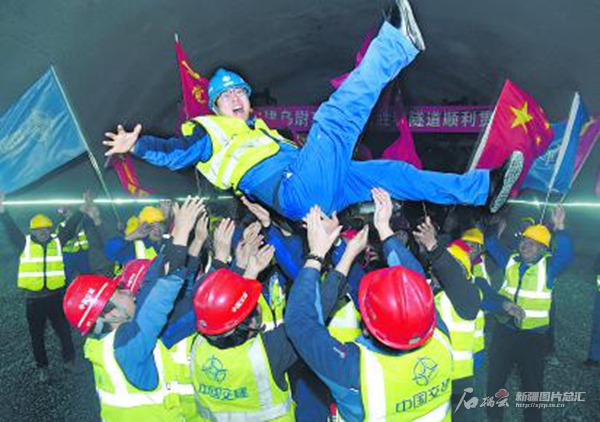 无码人妻少妇色欲AV一区二区