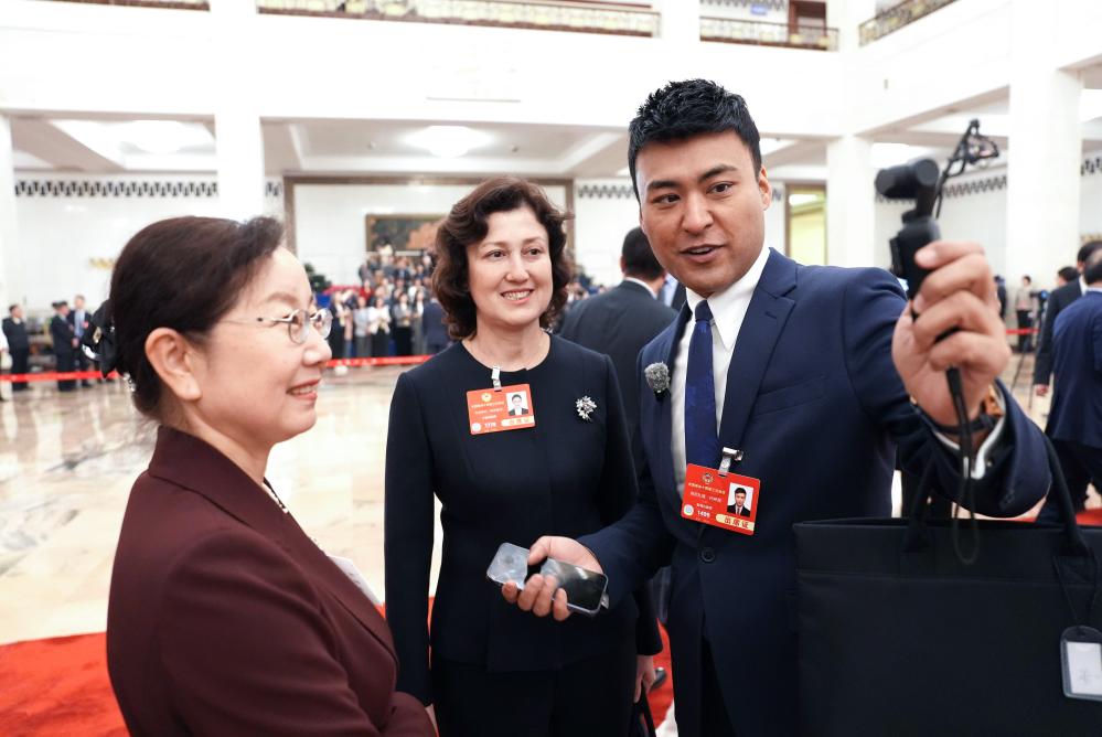 无码人妻少妇色欲AV一区二区