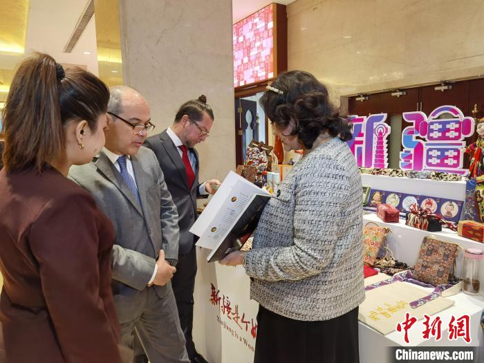 无码人妻少妇色欲AV一区二区