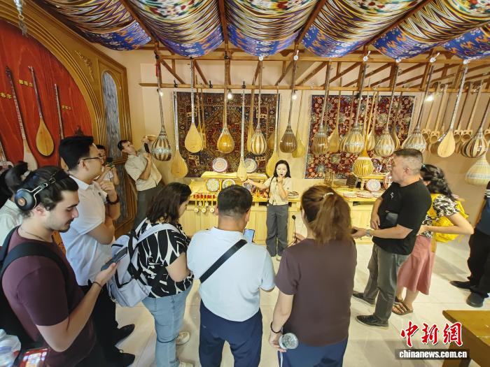 无码人妻少妇色欲AV一区二区