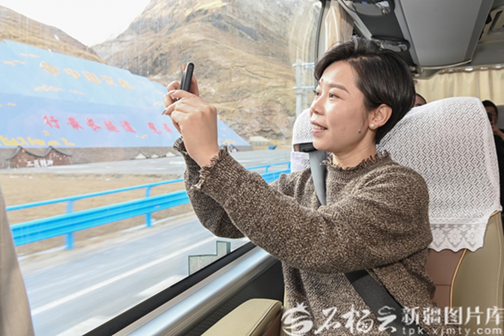 无码人妻少妇色欲AV一区二区