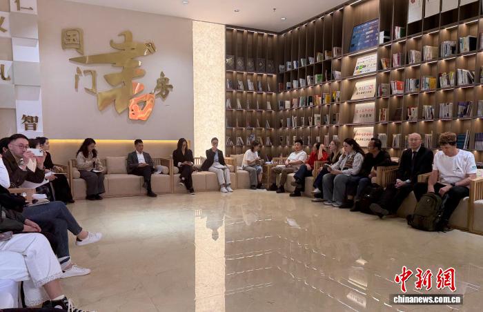 无码人妻少妇色欲AV一区二区